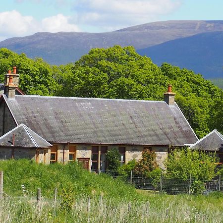 Uist Cottage Kingussie Exterior foto